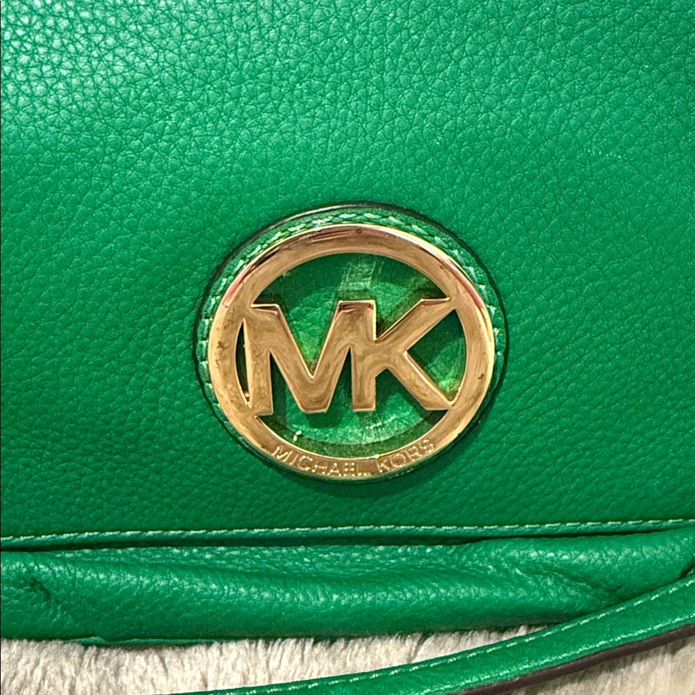 Michael Kors Emerald Green Leather Clutch - Picture 2 of 13